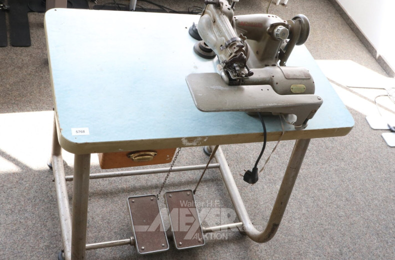 Profi-Saumnähmaschine