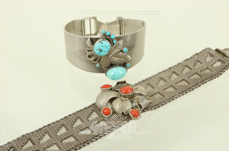 2 Breite Armbänder mit Koralle und Türkisen