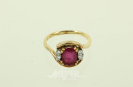 Damenring mit 1 Rubin ca. 1.8ct und 4 kl. Brillanten von ca. 0.1ct