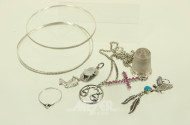 Konvolut Silber-Schmuck, best. aus: