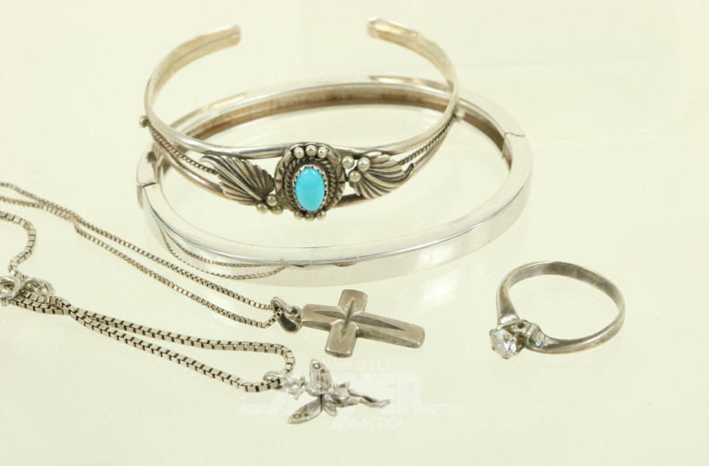Konvolut Silber-Schmuck, best. aus: