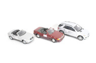 3 Mercedes-Benz Modellautos im Maßstab 1:18