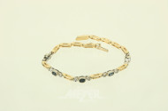 Armband mit Saphiren u. 10 kl. Diamanten