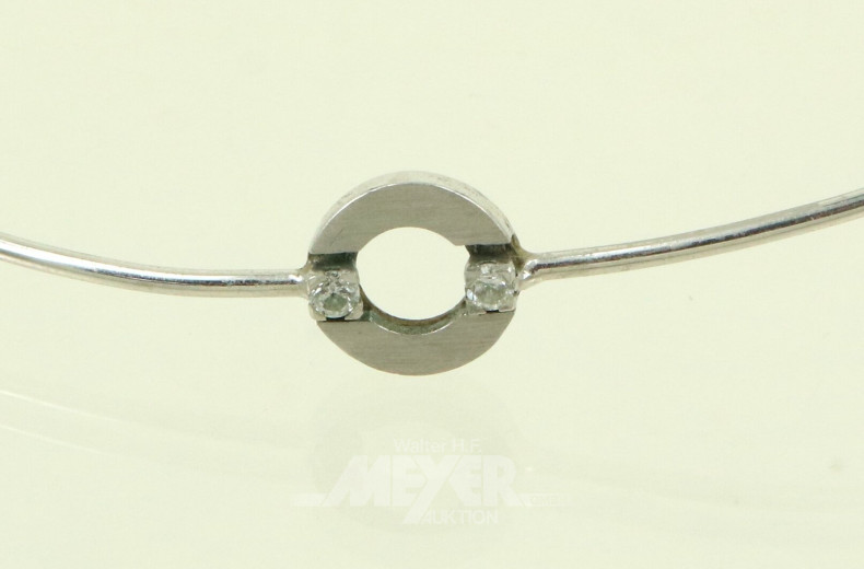 Zierlicher Armreif mit 2 kl. Brillanten