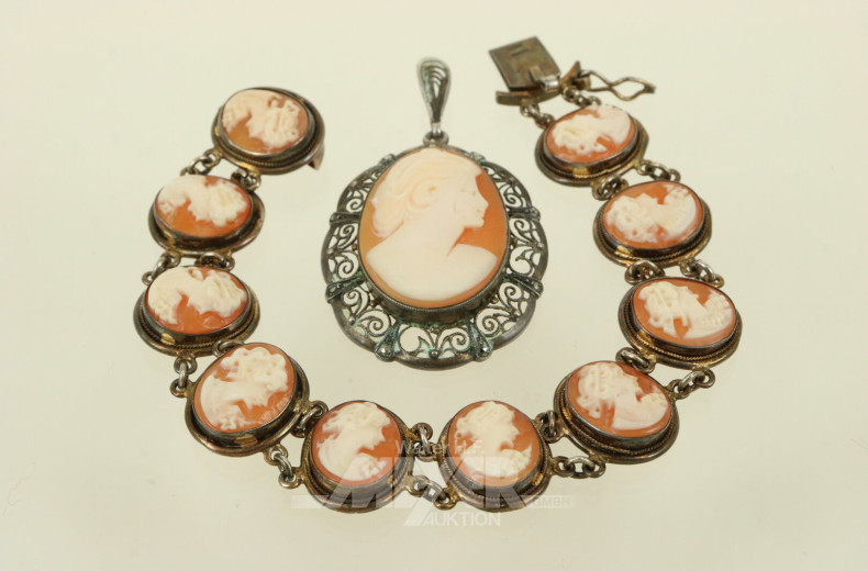 2 Teile Silberschmuck mit Gemmen