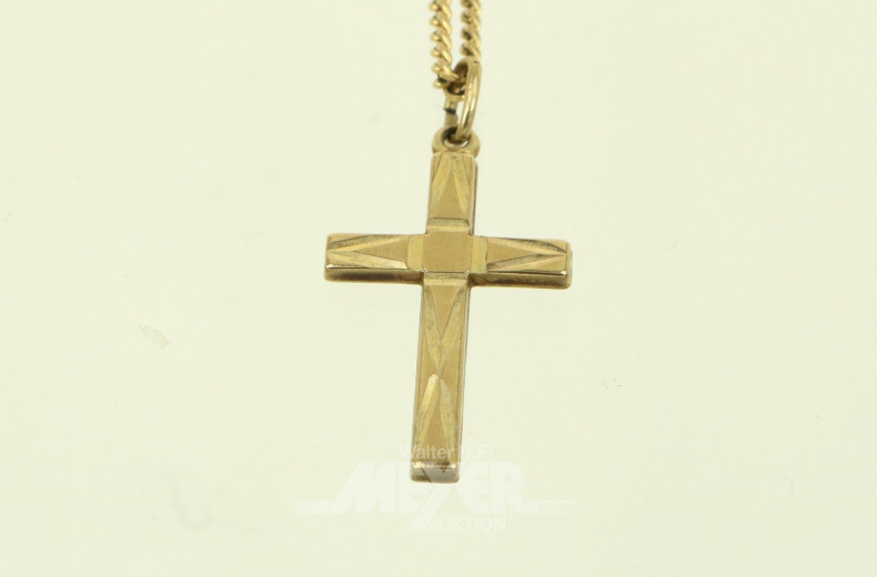 Kette mit Kreuz-Anhänger