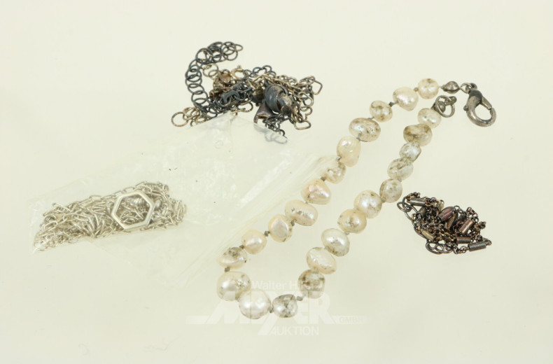 Posten Silberketten und -armbänder