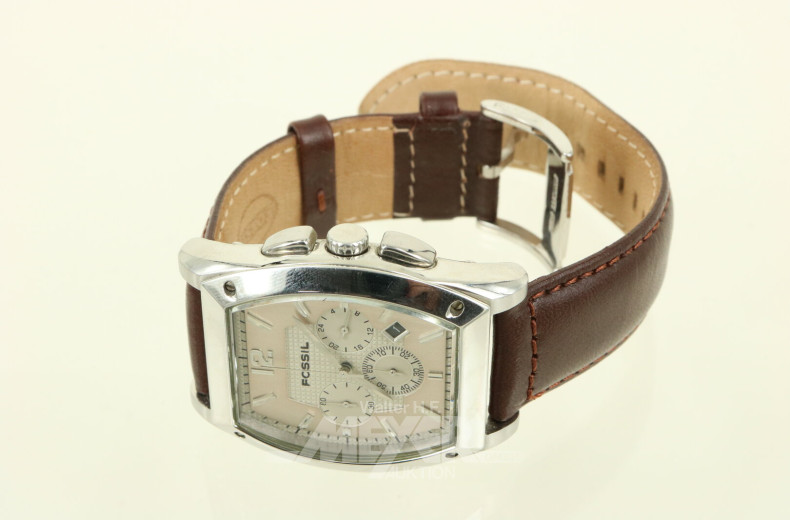 2 Herrenarmbanduhren