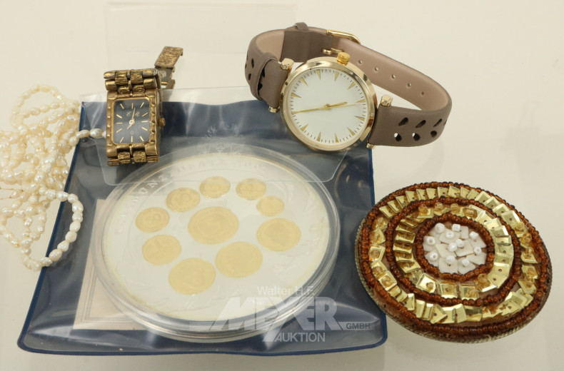 Konvolut Modeschmuck im Schmuckkasten