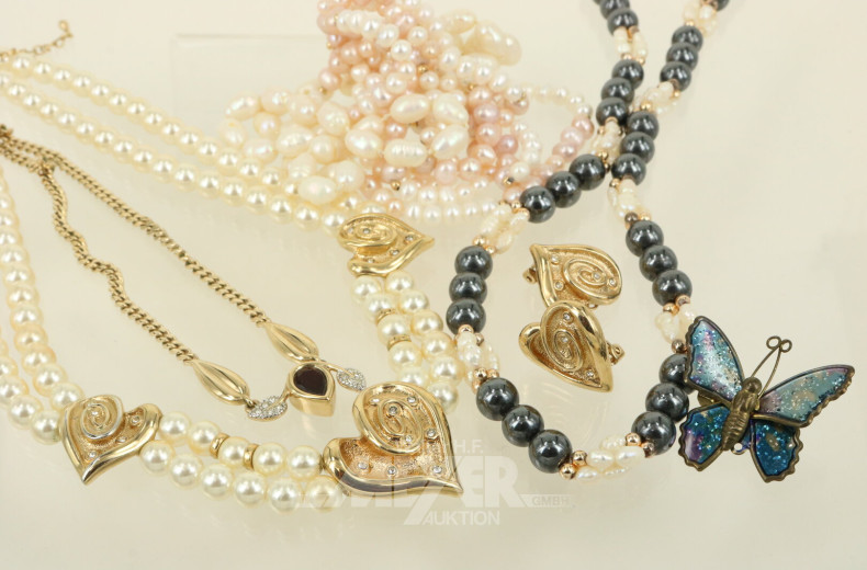 Konvolut Modeschmuck im Schmuckkasten