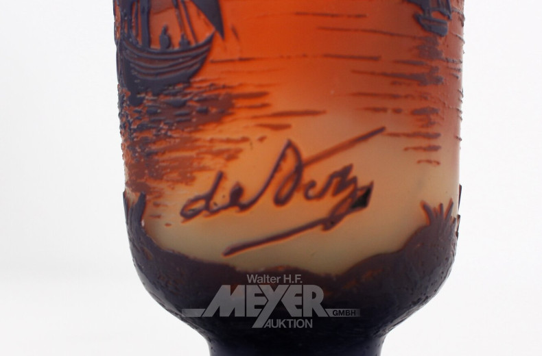 Fußvase "Gebirgslandschaft mit Booten"