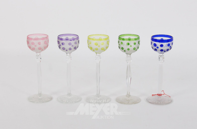 5 Likörgläschen mit Standfuß, bunt gepunktet