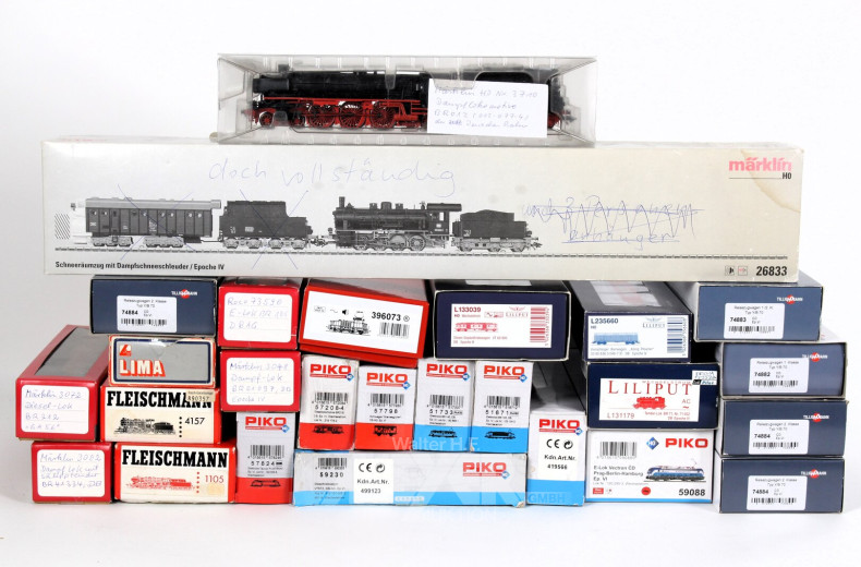 Posten Modelleisenbahn Lokomotiven/Anhänger-Sets und Waggons