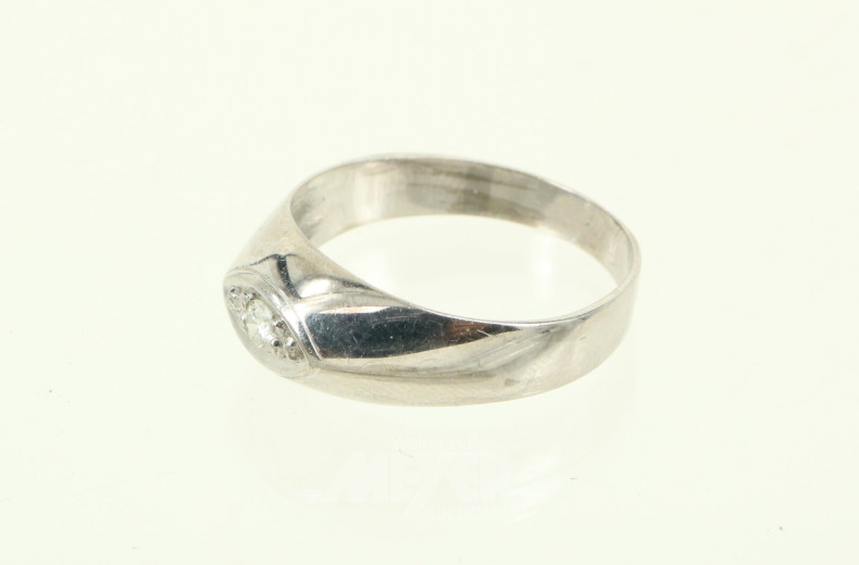 Ring mit Diamantimitation