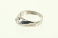 Ring mit Diamantimitation