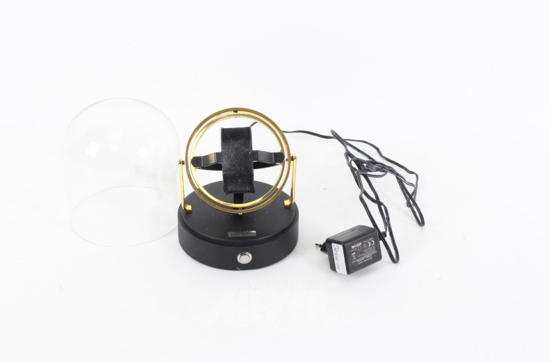 Eleganter 360 Grad-Uhrenbeweger mit Echtglasdom und Metallsockel