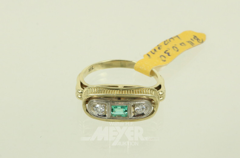 Ring im Art Déco-Stil mit 2 Brillanten und 1 kl. Smaragd