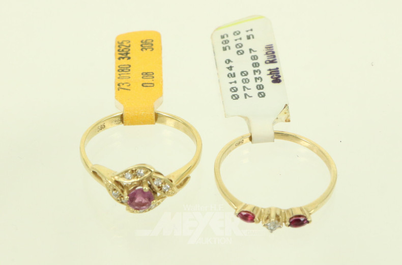 4 Ringe mit Rubin und kl. Brillanten