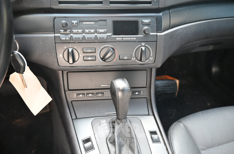 BMW 320 E46, limousine