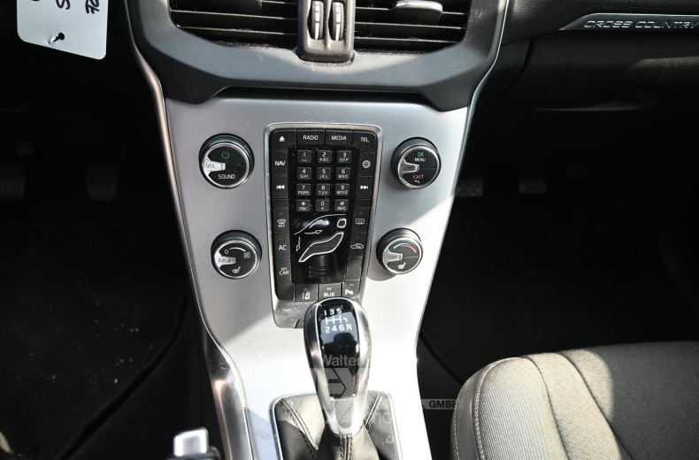 Volvo V40 Cross Country, Fahrschulwagen