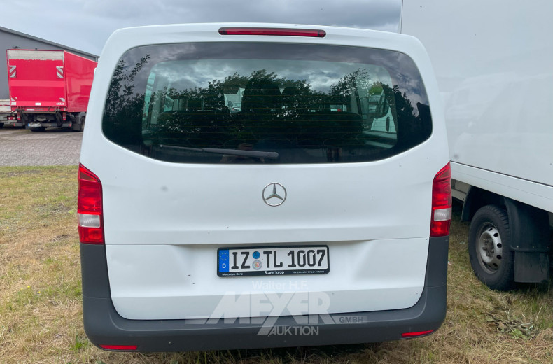 Mercedes-Benz Vito Tourer, weiß