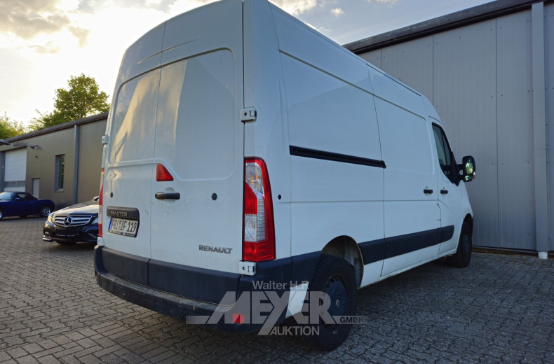 RENAULT Master