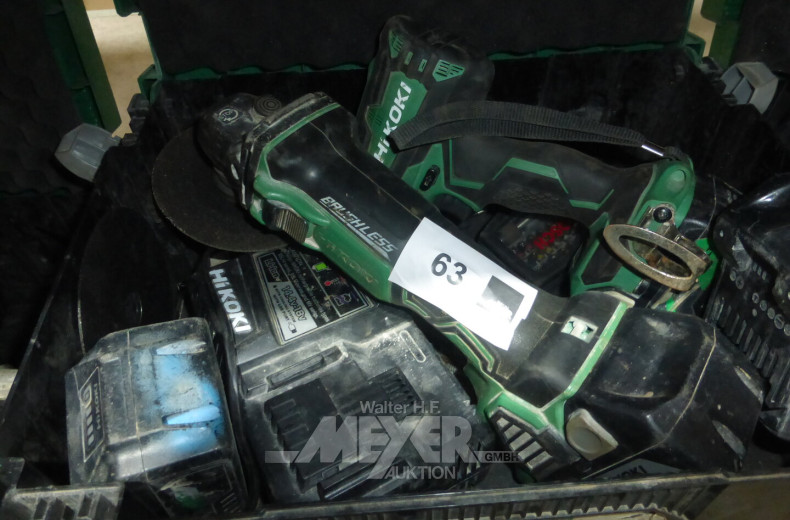 Akkuschrauber und 1 Akku-Winkelschleifmaschine im Koffer