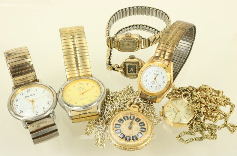 Konvolut Armband- und Anhängeruhren