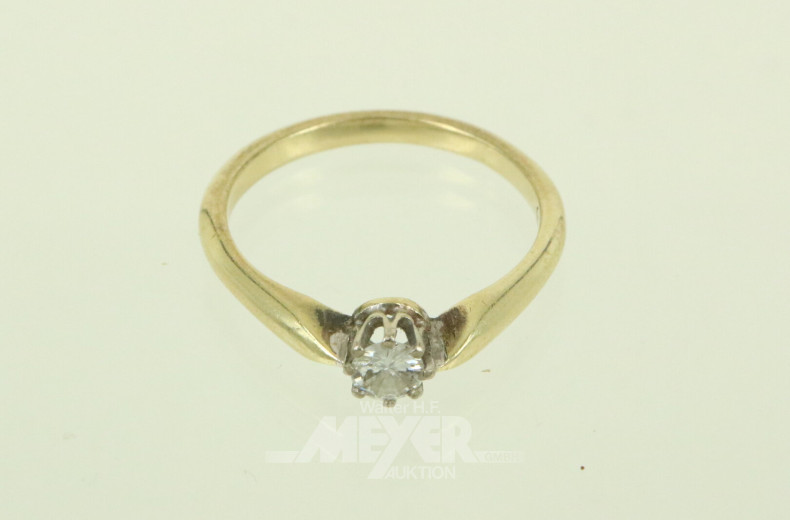 Solitärring mit kl. Brillant ca. 0.25ct