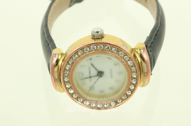 Damenarmbanduhr, umkranzt von Diamantimitationen