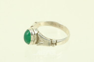 Damenring mit 1 Farbstein, grün
