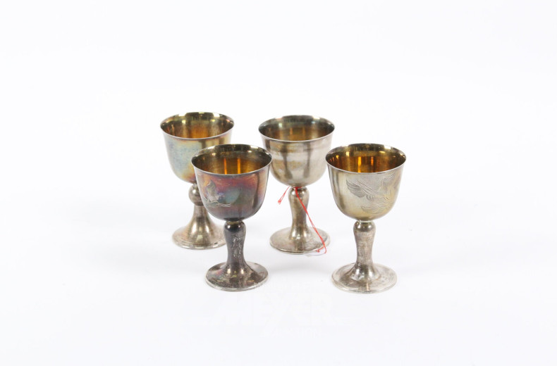 4 kl. russ. Kelche mit Tiermotiven und Innenvergoldung