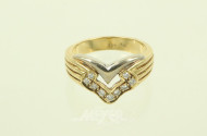 Damenring mit 9 kl. Diamanten