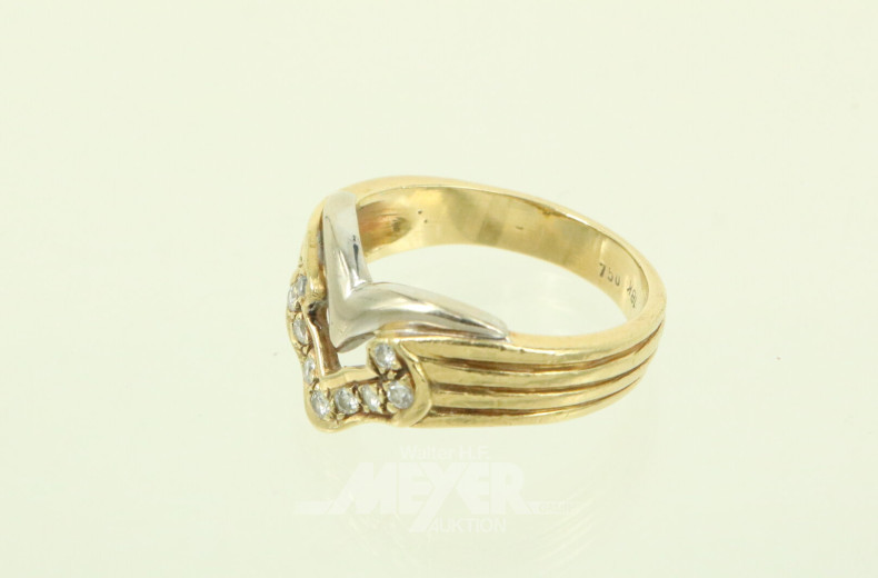 Damenring mit 9 kl. Diamanten