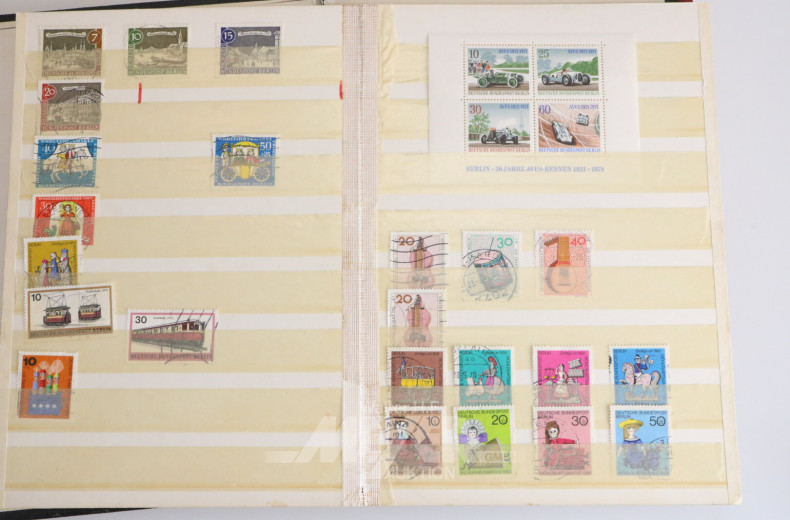 3 Kleine Einsteckalben Briefmarken