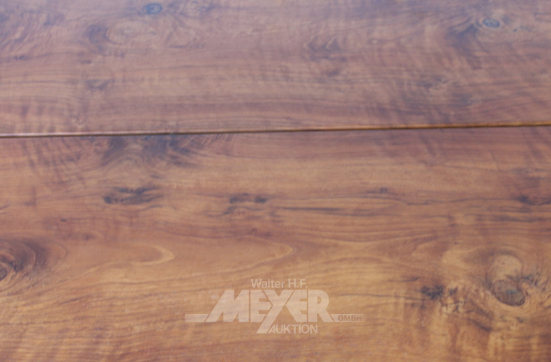 Esstisch, zweiteilige Vollholzplatte