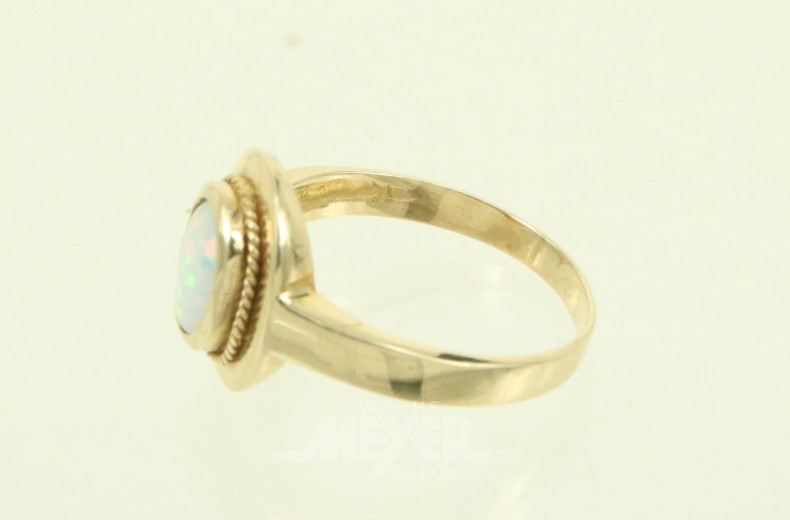 Damenring mit Opal