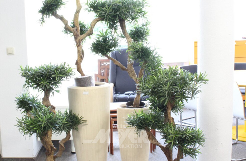 4 Kunstblumen, mit Überfangtopf