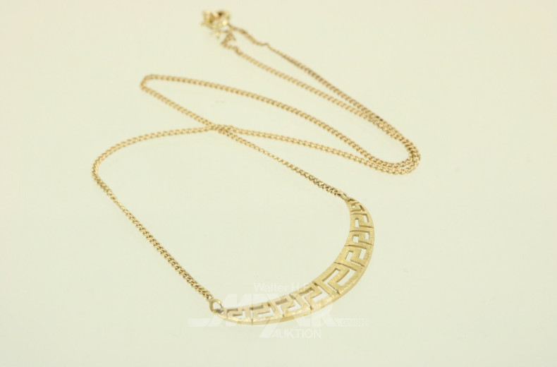 Collier mit Mittelteil