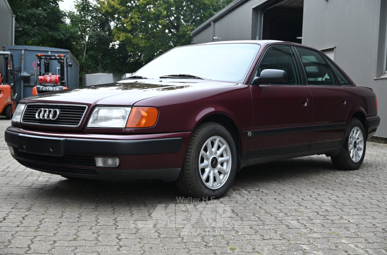 Audi 100 V6, Limousine, hibiskusblüten Perleffekt