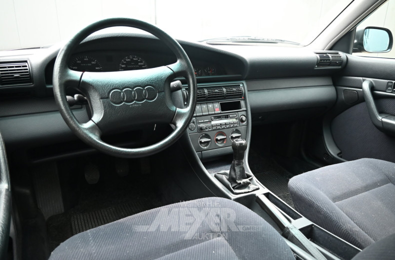 Audi 100 V6, Limousine, hibiskusblüten Perleffekt