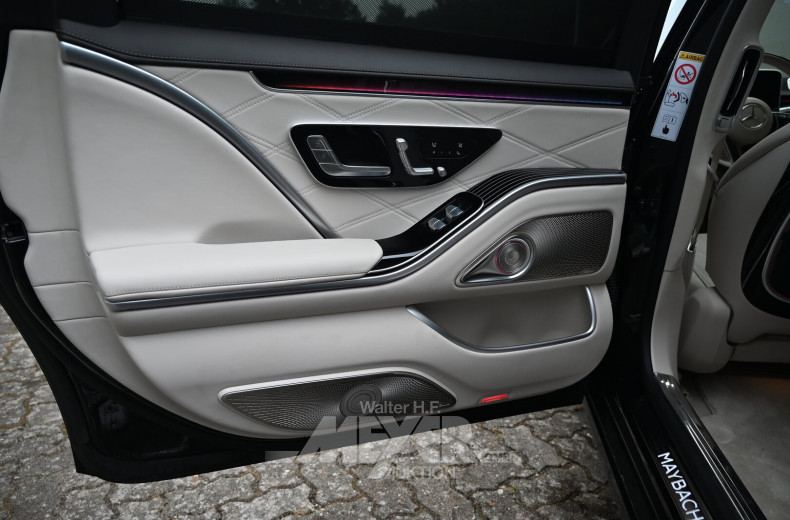 Mercedes-Benz S 680 Maybach 4Matic L9G-tronic, obsidian black metallic