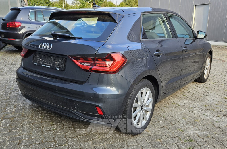 Audi A1 25 TFSI Sportback advanced, Manhatten Gray met.