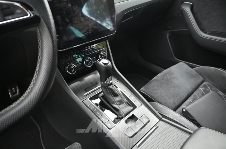 Skoda SuperbCombi 1.4 TSI iV DSG Sportline, Quartz grey met.