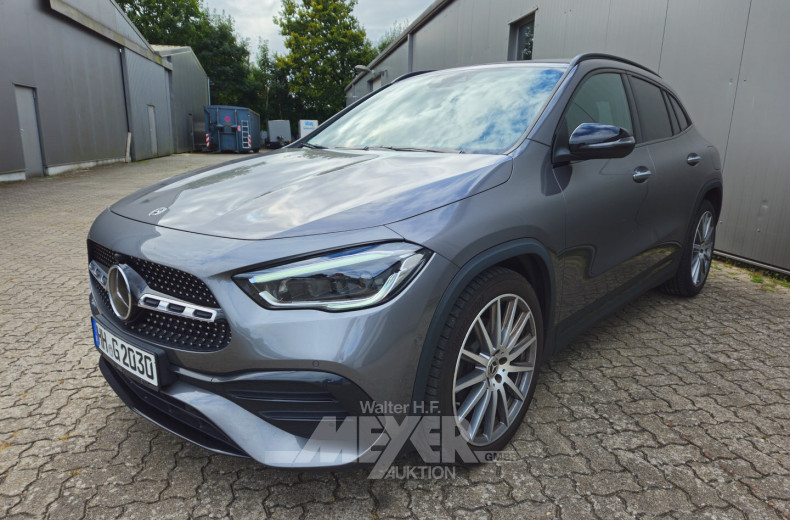 Mercedes-Benz GLA220d 8G-DCT AMG Line, Mountaingrau met.