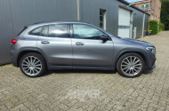 Mercedes-Benz GLA220d 8G-DCT AMG Line, Mountaingrau met.