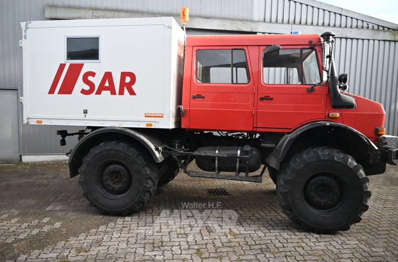 Mercedes-Benz Unimog U2150L DoKa, Sonderaufbau