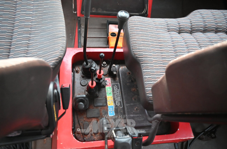 Mercedes-Benz Unimog U2150L DoKa, Sonderaufbau