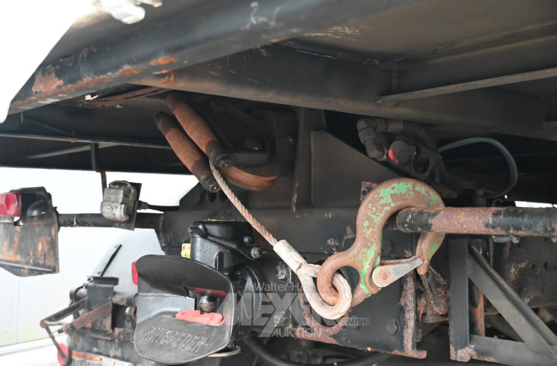 Mercedes-Benz Unimog U2150L DoKa, Sonderaufbau