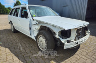 Mercedes-Benz E250d W124, T-Modell, teilzerlegt